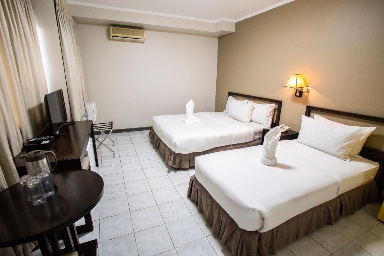 Northwest Inn Bacolod Kültér fotó